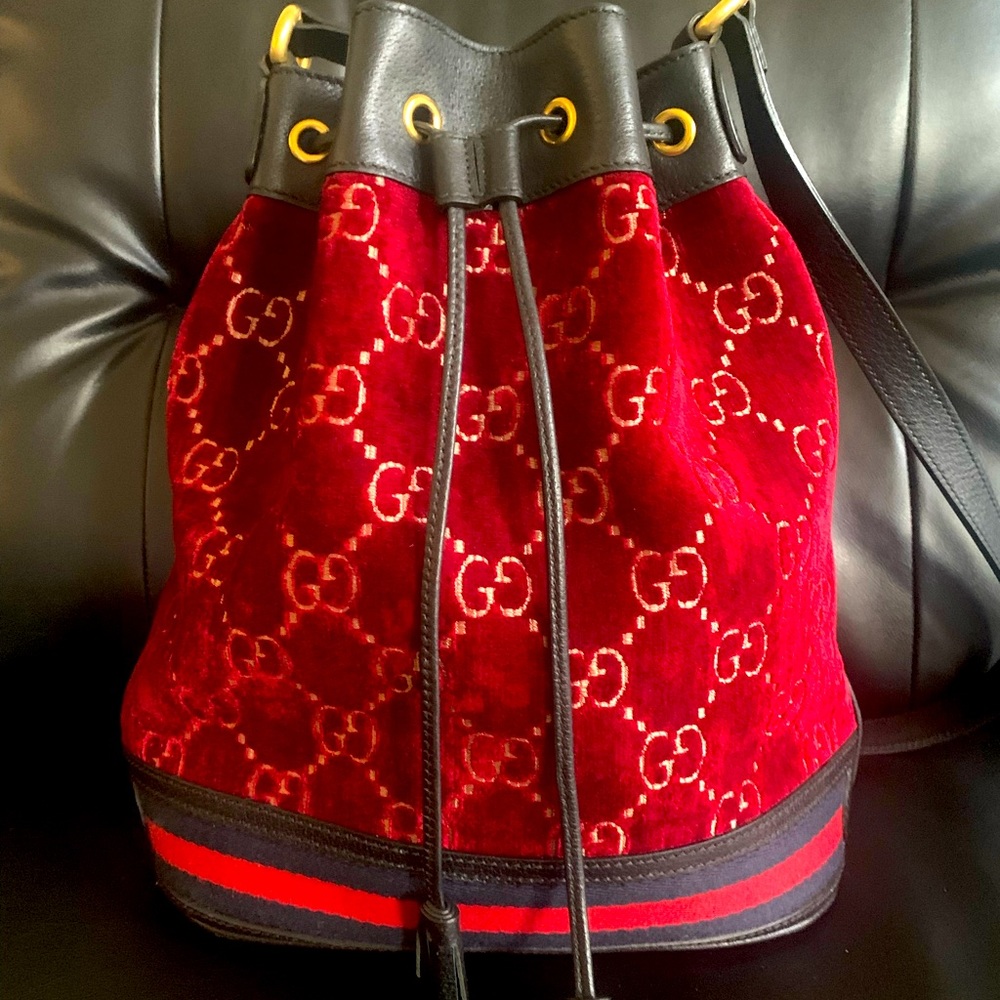 Gucci Bucket Bag GG Velvet